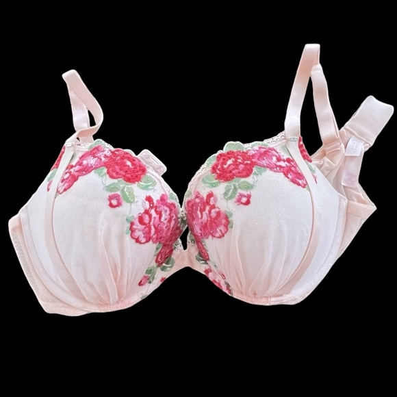 Victoria Secret Bra & Garter/Thong Set - Picture 2 of 3